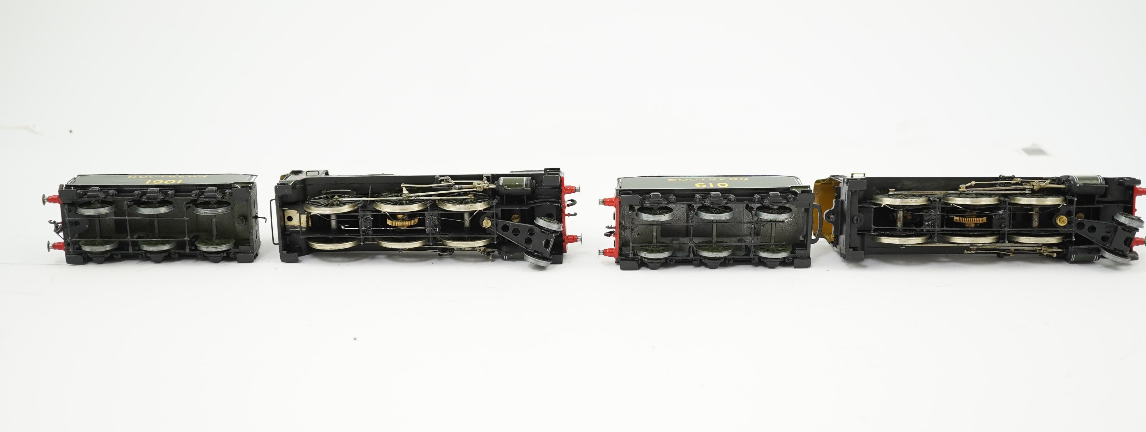 Two 00 gauge brass and white metal kit built Maunsell designed Southern Railway tender locomotives; a class U1 2-6-0, 1901, together with a class U 2-6-0, 610, constructed, painted and lined to a high standard, both moto